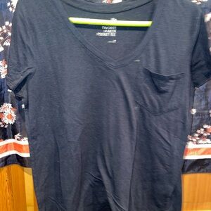 SO Classic Black V-Neck Tee